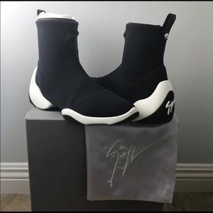 [Giuseppe Zanotti Stretch Black Sneakers